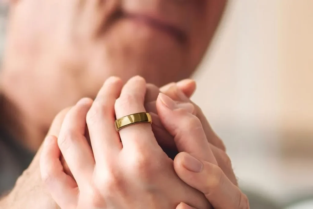 Why More Women Are Switching to Smart Rings for Health Monitoring